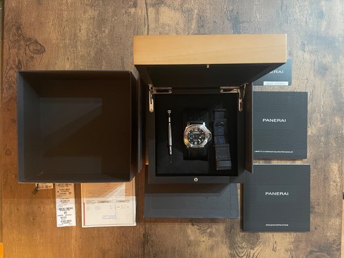 Panerai luminor submersible - panerai,