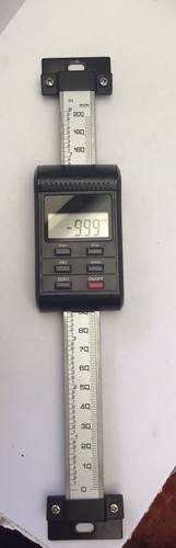 Vertical digital readout bar - digital,