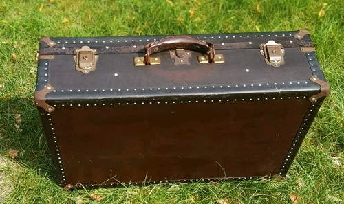 Vintage tokyo steamer - h, trunk