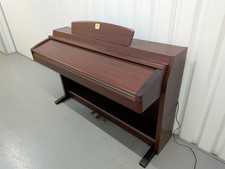 Yamaha Clavinova CLP-240 Digital Piano in mahogany stock nr 25514