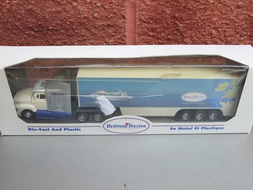Artic with box trailer - artic,
