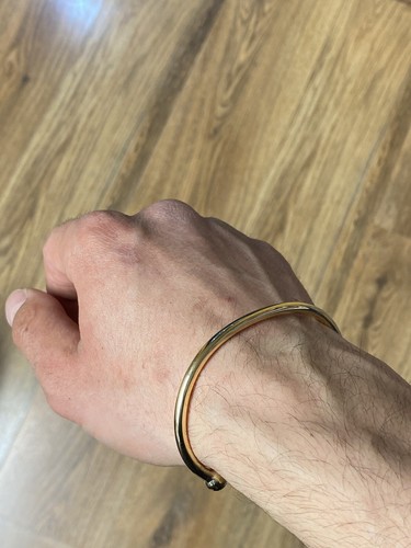 Solid 9ct yellow gold - 9ct,
