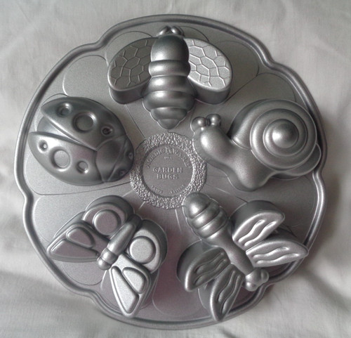 Nordic ware garden bugs cake - ware,