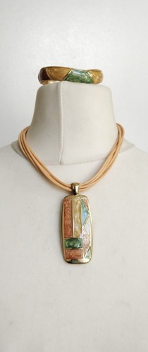 Gold tone green brown - green,, brown​