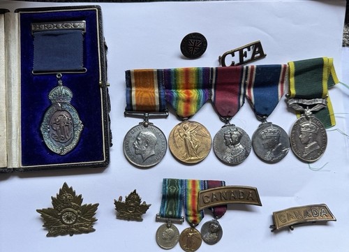 Rare boxed kaisar hind medal - boxed,