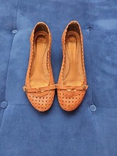 Oasis vintage brown kitten heel shoes