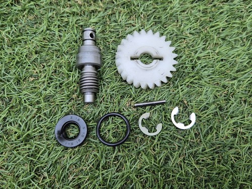 Yamaha dt125r oil pump - yamaha,