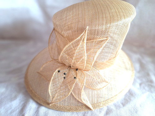 Cream gold hat - cream,