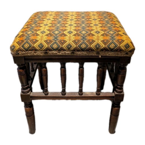 Vintage stool piano dressing - vintage,