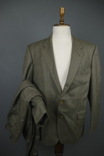 Gieves hawkes green notch - &,