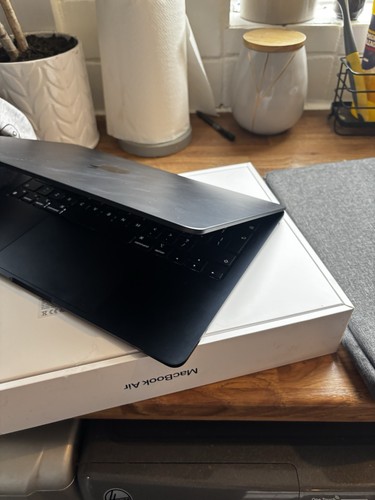Apple macbook air inch m2 - macbook,