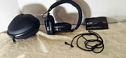 Moda 200 black over ear - black, over-ear