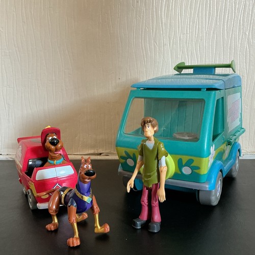 Scooby doo mystery machine - scooby-doo,