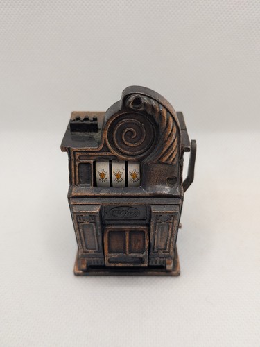 Vintage pencil sharpener - pencil,