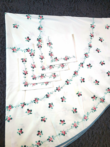 Vintage laura ashley - vintage, round