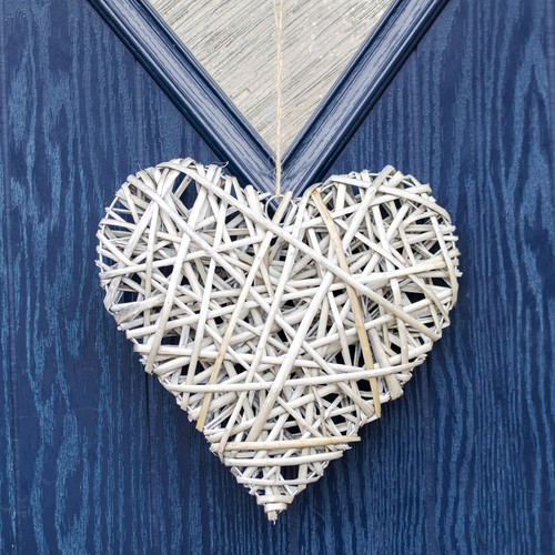 Large wicker heart - large,