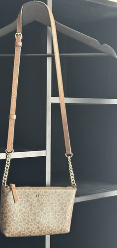 Dkny small beige logo - dkny,