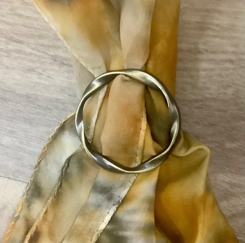 Round shirt scarf buckle clip - round,