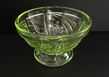 VINTAGE VASELINE URANIUM