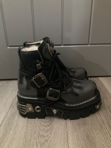 New rock reactor black - reactor,