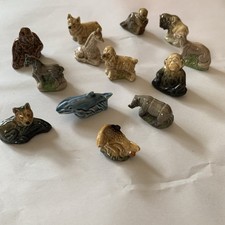 13 Wade Whimsies Figures