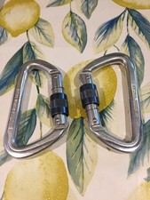 2 SCREW GATE BELAY CARABINERS