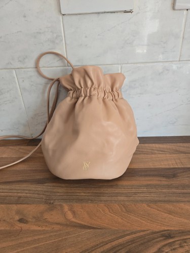 Victoria secret beige - victoria’s,