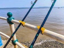 FISHING ROD HOLDER FOR PIER AND RAILINGS