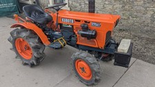 Kubota B7001 4x4 compact