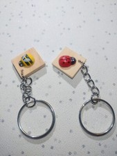 BEE OR LADYBIRD SCRABBLE TILE INITIAL  WOODEN KEYRIN. OTHER OPTIONS AVAILABLE 