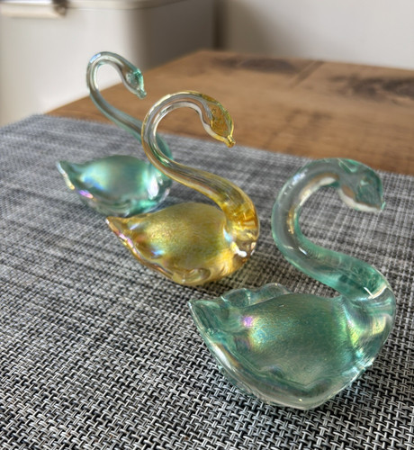 Art glass swans paperweights - glass,