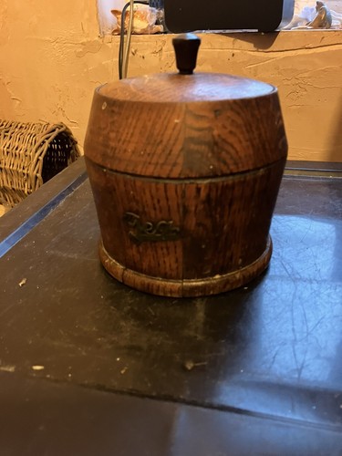 Wooden tea caddy with white - caddy,