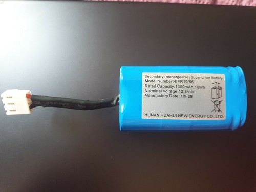 Battery vacum robot - ,