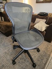 Herman Miller - Aeron Chair