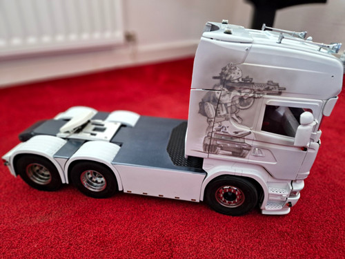Tamiya rc truck - tamiya,