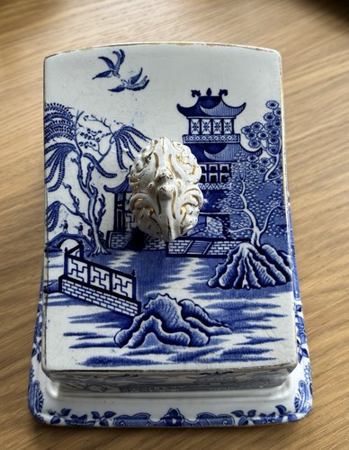 Burliegh ware willow - ware, cheese