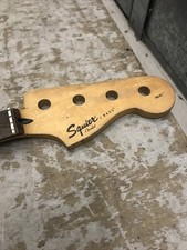 squier j bass by fender (