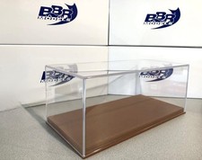 BBR 1:18 Display Case Brown Leatherette Base