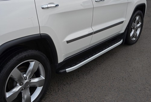 Aluminium side steps - side,