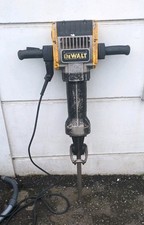Dewalt D25980 LX 30kg Heavy Duty Professional Breaker With New 28mm Chisel 