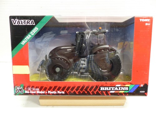 Britains 43309 valtra q305 - britains,