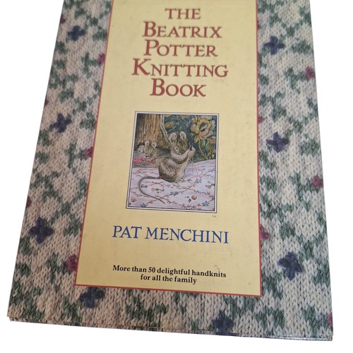The beatrix potter - beatrix, knitting