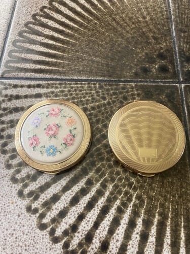 2xvintage kigu powder compact - powder,