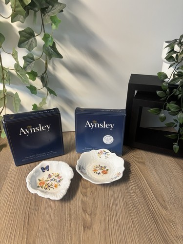 Pair aynsley cottage - pair,
