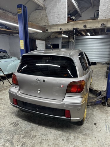 Toyota yaris sport - toyota,