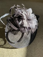 Black phase eight fascinator