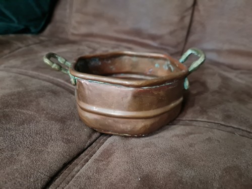 Lovely small old vintage brass - old,