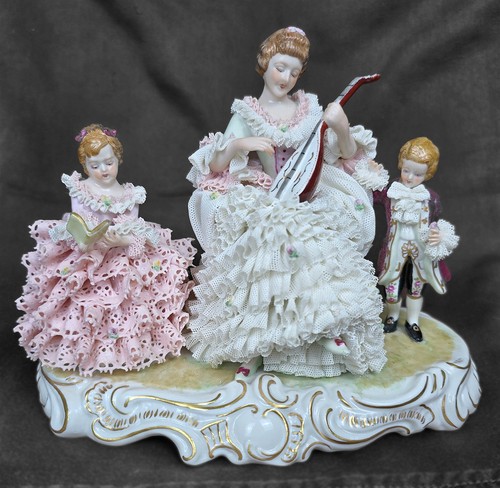 Vintage irish dresden - 6.5",