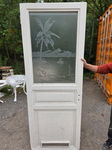 Antique internal etched glass - etched,