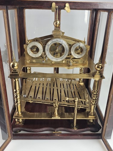 Antique style congreve rolling - style,